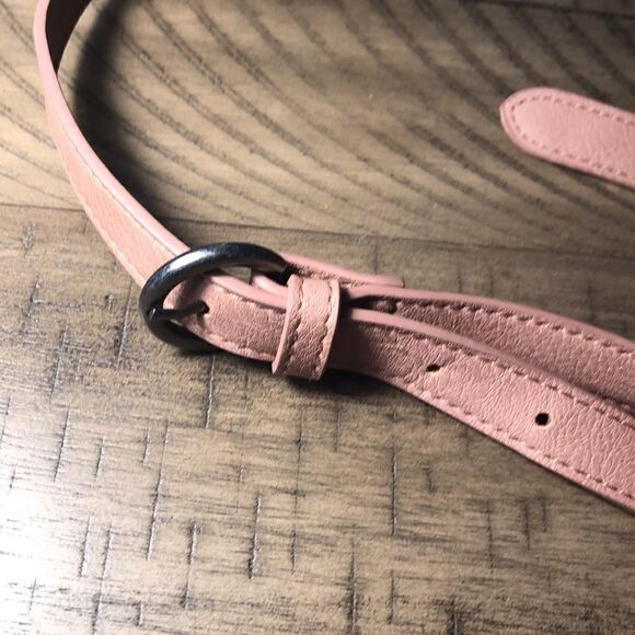 NWOT Pink Ring ? & Tassle Vegan Backpack Adjustable Straps. Pull Handle. Snap. main image 2